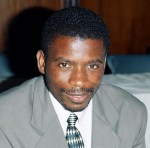 Le révérend chanoine John Kapya Kaoma (Photo de BU.edu)