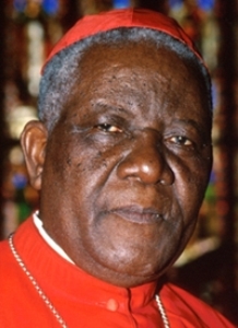 Cardinal Christian Tumi, archevêque émérite de Douala: L'homosexualité est « une chose abominable et ... une menace » . (Photo de LeffortCamerounais.com)
