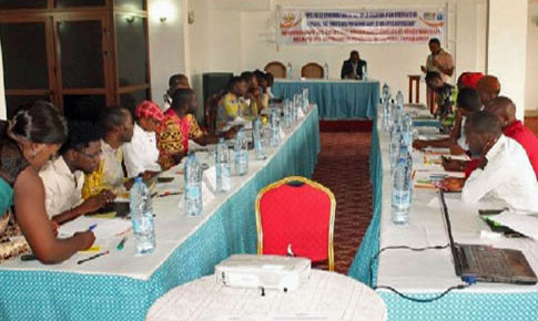 L'atelier du 19 au 21 Octobre 2016 qui ont planifié l'Observatoire national des droits des personnes LGBT et de leurs defenseurs. (Photo de Camfaids, qui a approuvé sa publication)