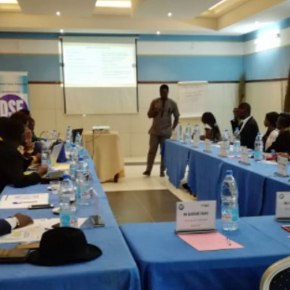 Cameroun: Aide juridique gratuite pour les clients LGBTQI ou&nbsp;séropositifs