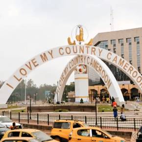 Cameroun : Une lesbienne se cache après avoir été menacée par la famille de son&nbsp;amante