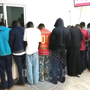 Sénégal : la répression anti-homosexuels touche des personnalités du monde de la religion, des médias et de la&nbsp;mode