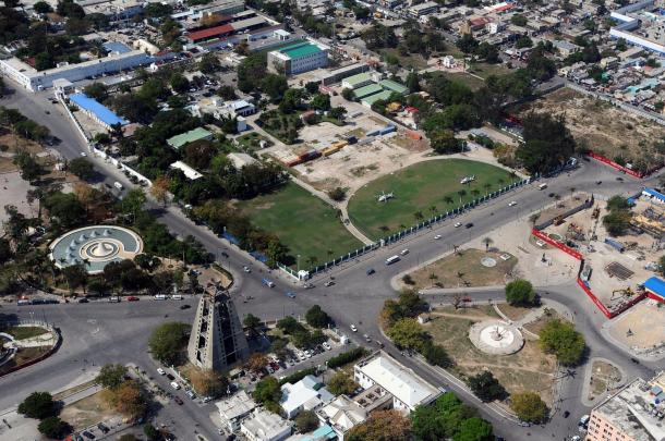Friche du Palais présidentiel haïtien.
